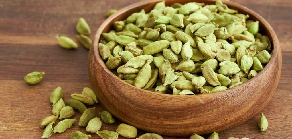Cardamom supplement benefits for cancer patients and genetic risks