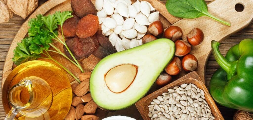 Vitamin E supplement benefits for cancer patients and genetic risks